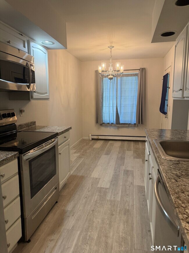 Foto del edificio - 29 Rollingwood Dr