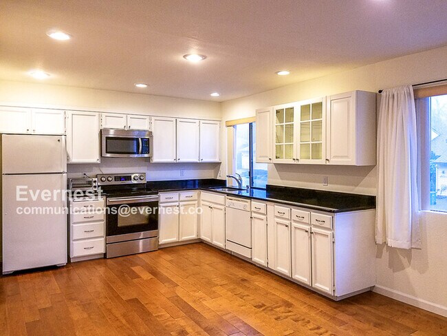 Foto del edificio - 2542 174th Ave NE