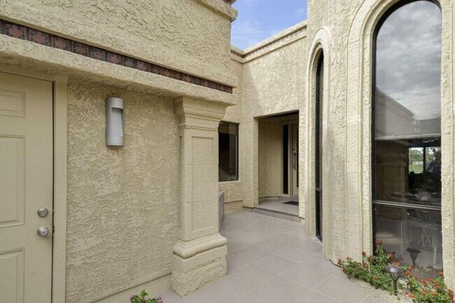 Foto del edificio - 4612 N 65th St