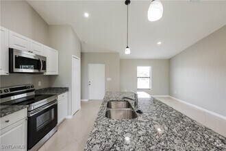 Building Photo - 3704 25th St SW