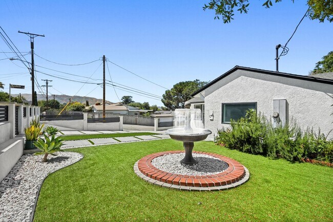 Foto del edificio - 10337 Pinyon Ave