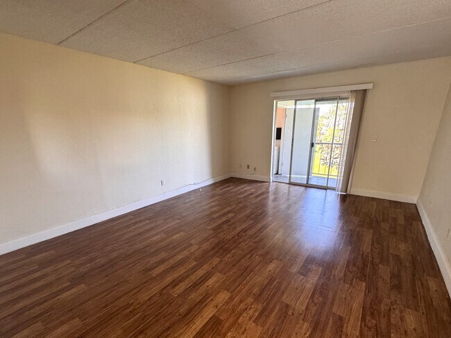 Foto del edificio - 2850 Somerset Park Dr