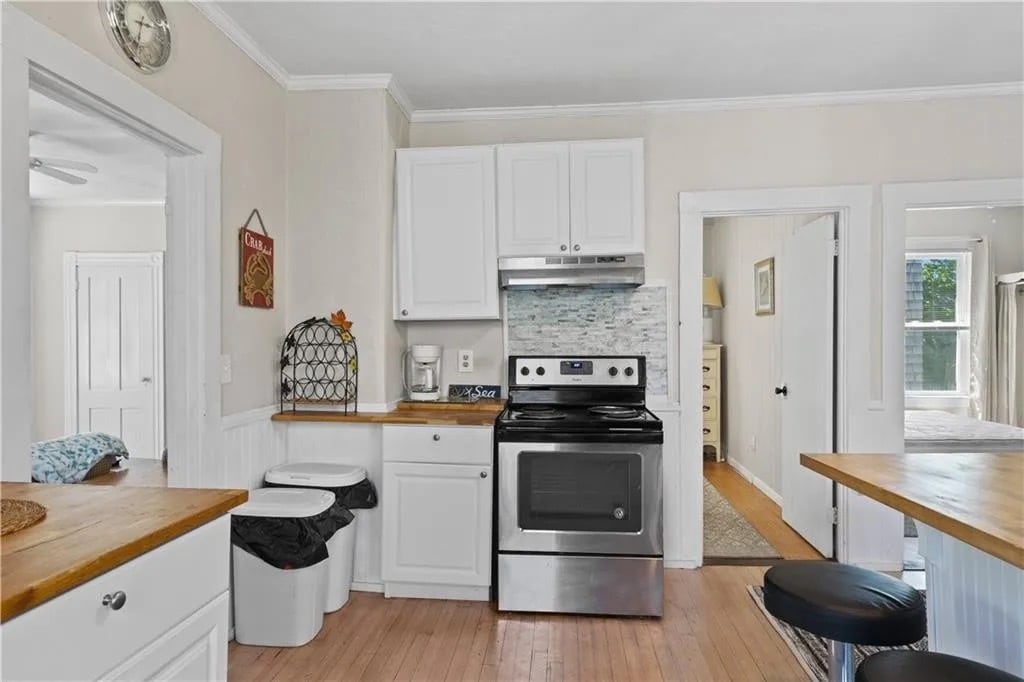 Photo - 16 Dean Ave - 2
