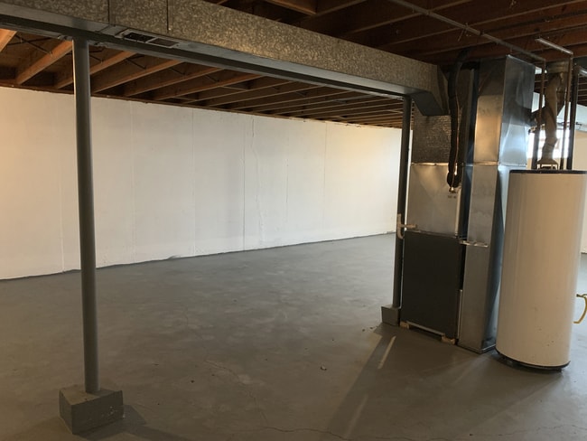 Building Photo - 902 Goodhue Cir