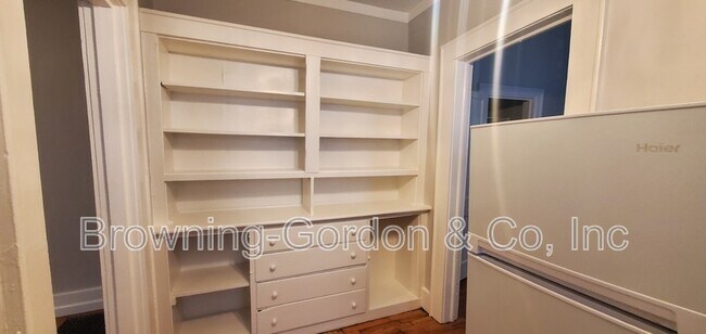 Building Photo - 2609 Sunset Pl