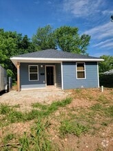 Building Photo - 2029 N Park Ave