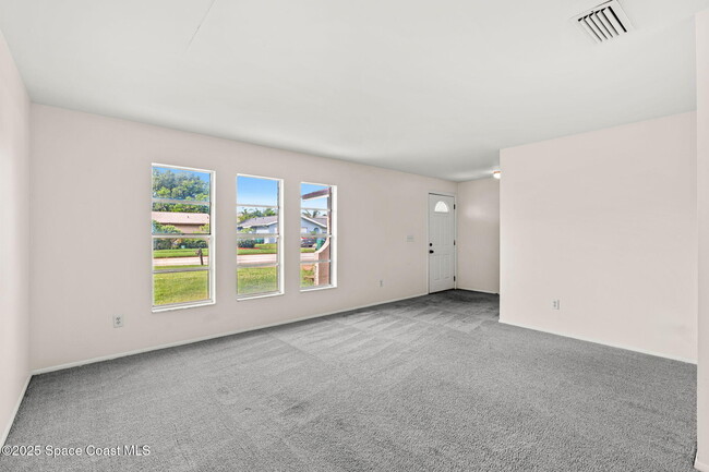 Building Photo - 1010 Flotilla Club Dr