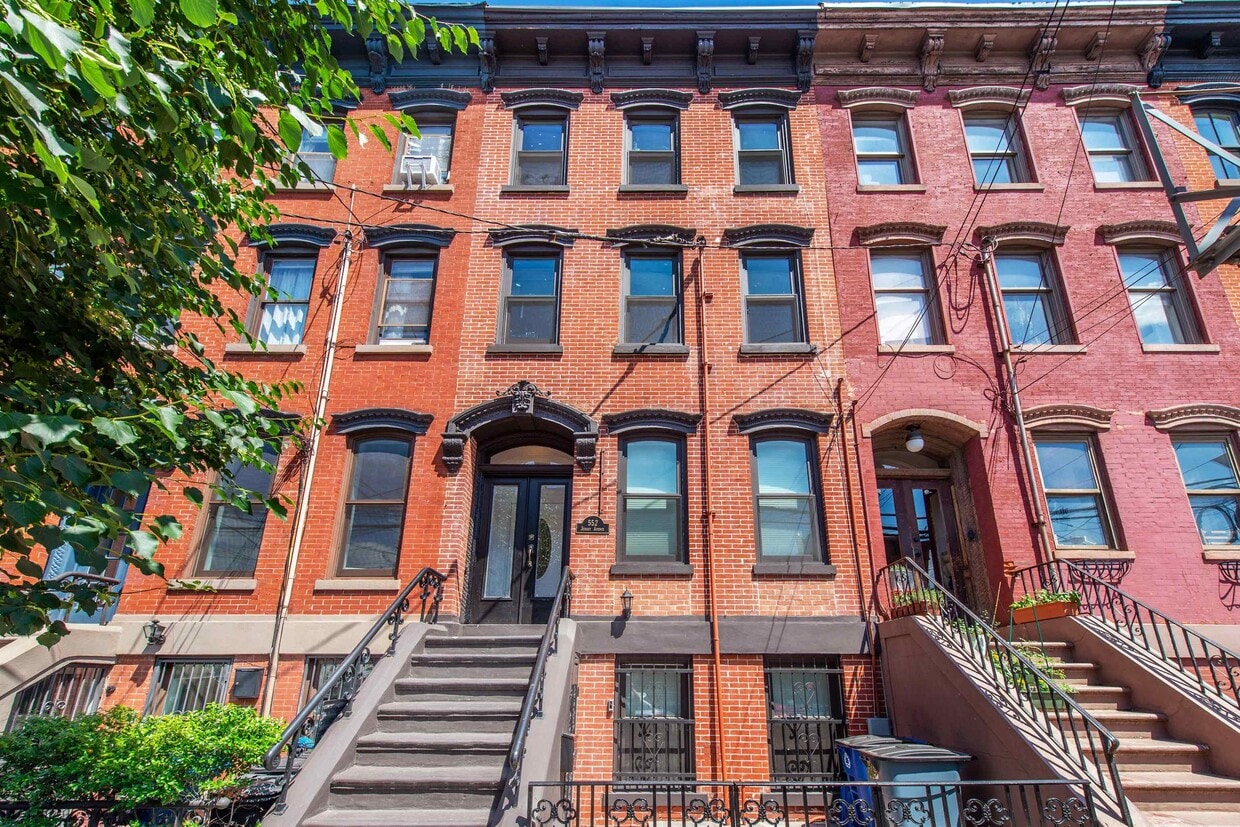 Foto principal - 552 Jersey Ave