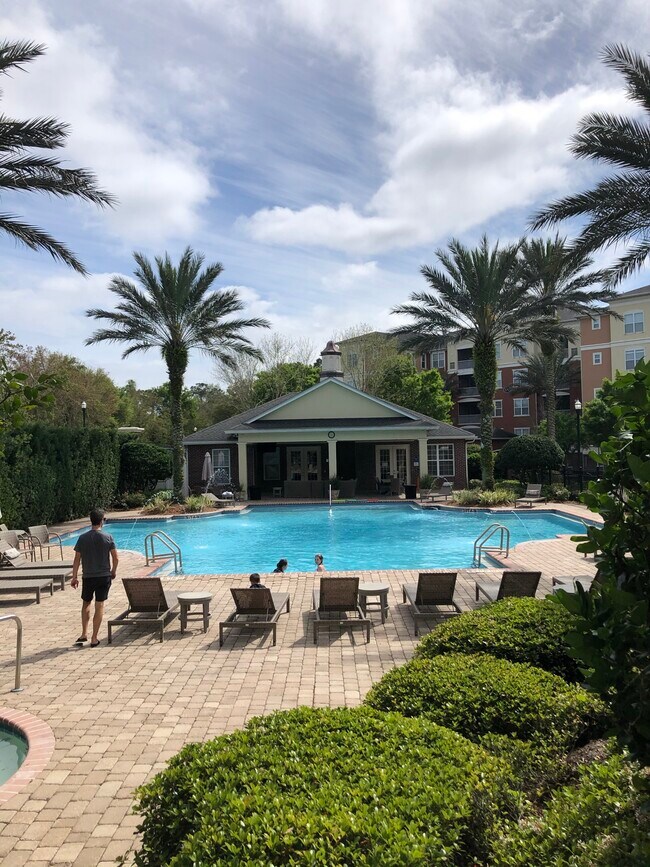 Foto del edificio - 4480 Deerwood Lake Pkwy