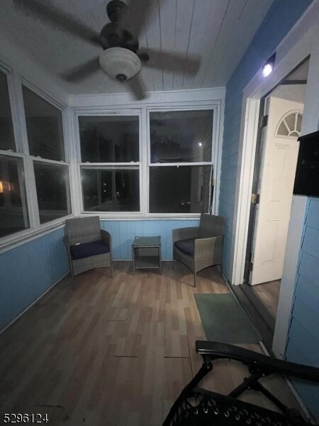 Foto del edificio - 218 N Fullerton Ave