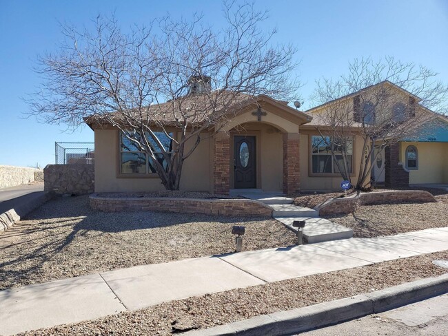 Building Photo - 4048 Hueco Valley Dr