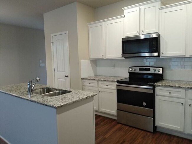 Building Photo - 264 Rankin Cir