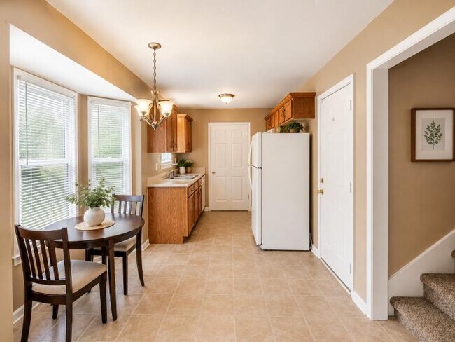 Building Photo - Spacious Ranch Living with Bonus Room & Big Backyard — Minutes from Fort Campbell!