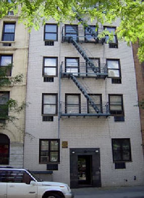 Building Photo - 416 E 81st St