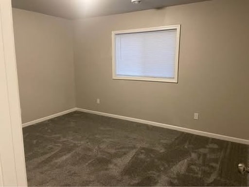 Building Photo - 210 2nd St SE