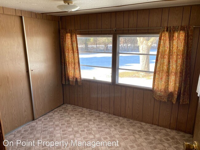 Building Photo - 2 br, 1 bath House - 3765 Birch Run Rd