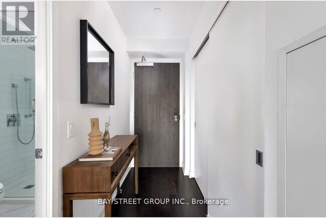 Photo du bâtiment - 25 Richmond St E