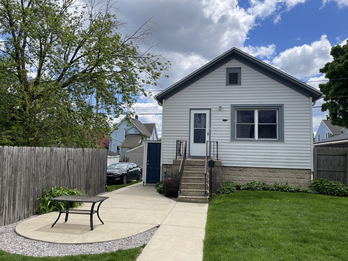 Casita con patio privado - 443 E Dover St