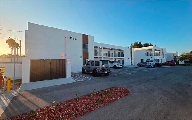 Foto del edificio - 16955 SW 100th Ave