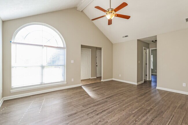Foto del edificio - 11107 Meadow Chase Ct
