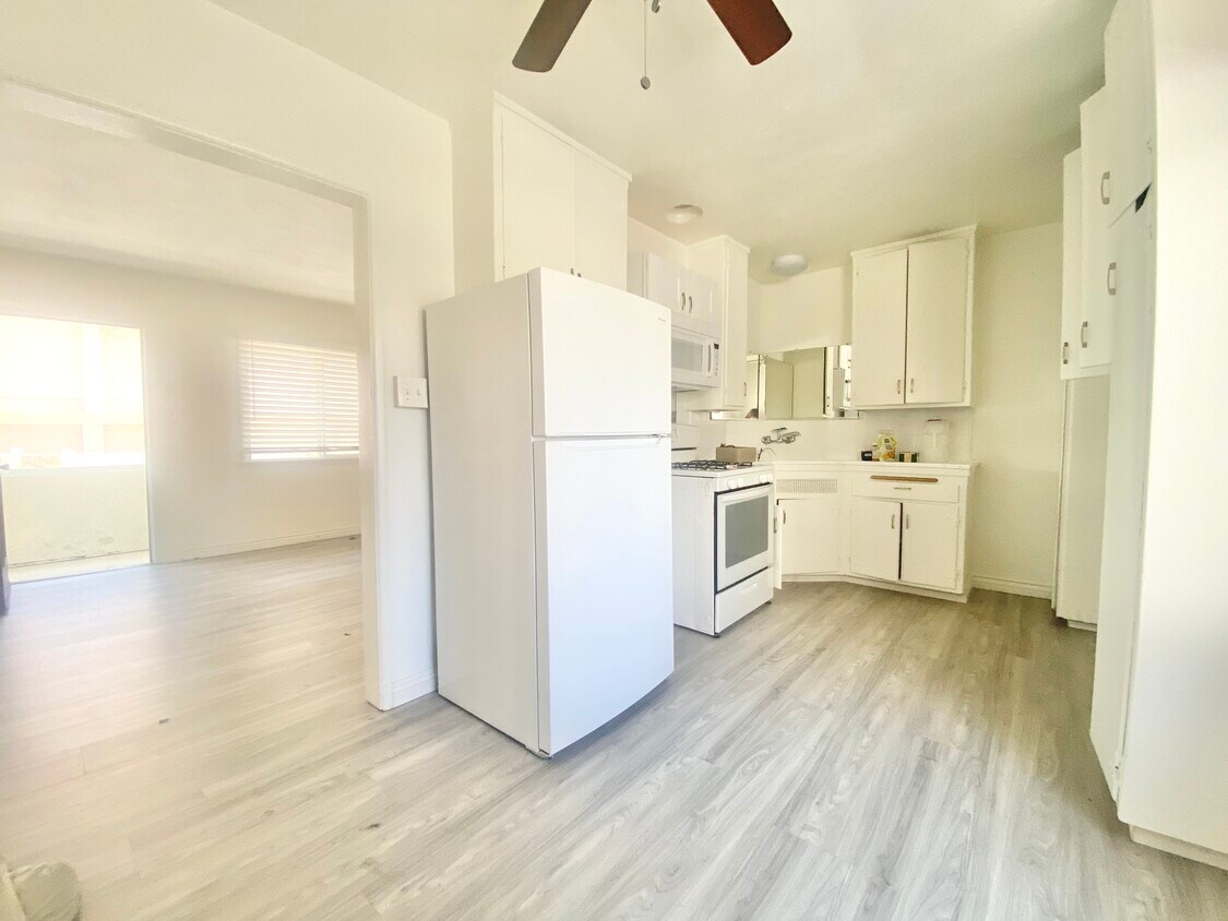 Foto principal - 712 N Guadalupe Ave