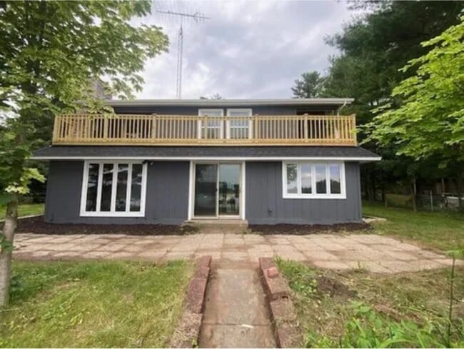 Building Photo - 202361 Dubay Dr