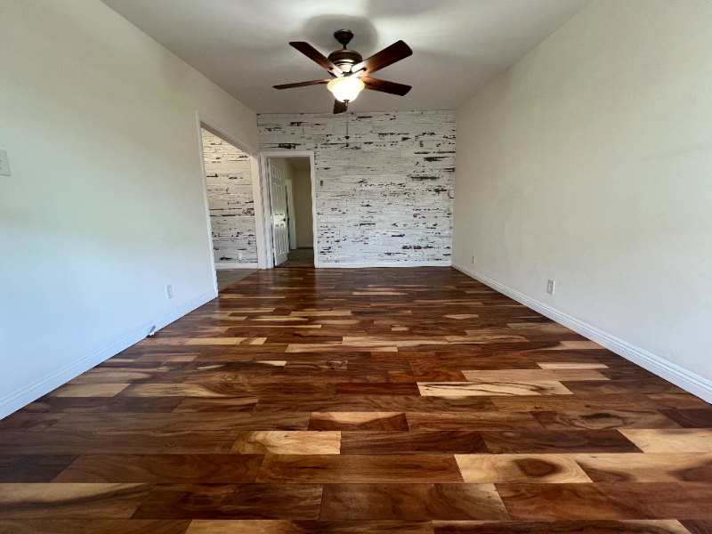 Foto principal - 375 Bonair St