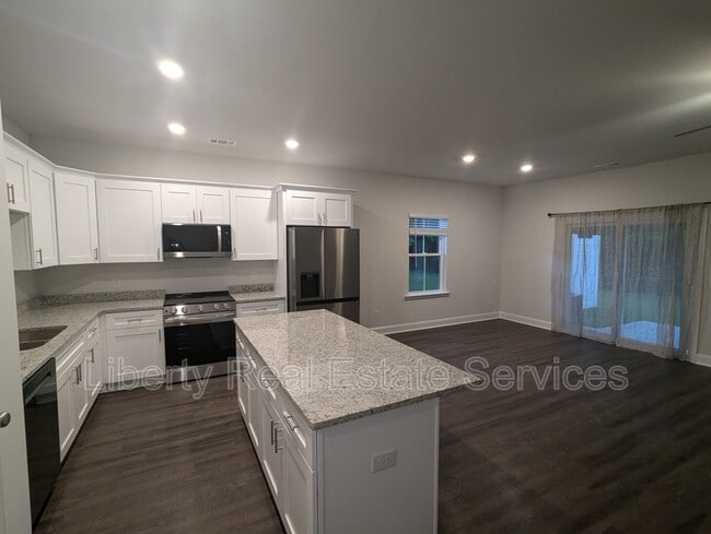 Building Photo - 494 Gov Treutlen Cir
