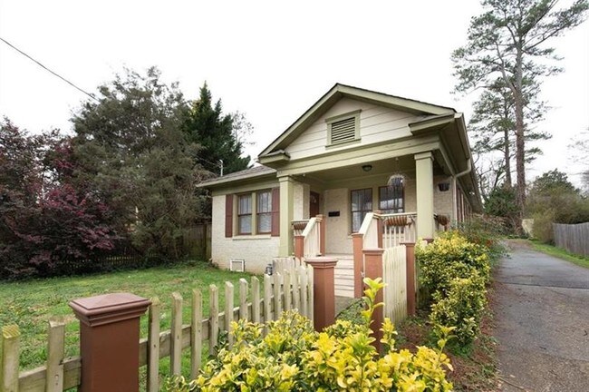Foto del edificio - 1081 Moreland Ave SE
