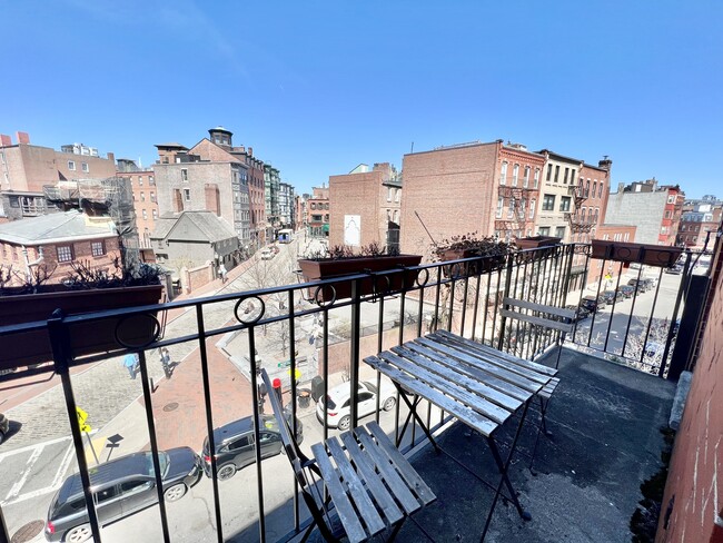 Building Photo - 187 North St