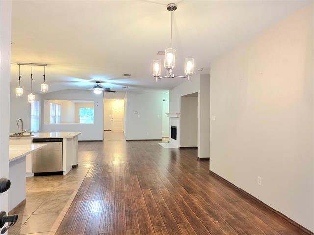 Building Photo - 1617 Lionheart Dr