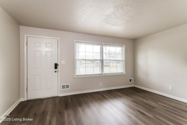 Foto del edificio - 5309 Pyrus Ln