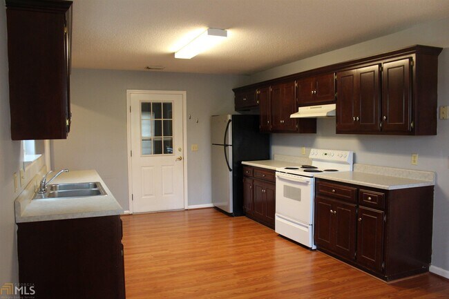 Building Photo - 2512 Westover Dr