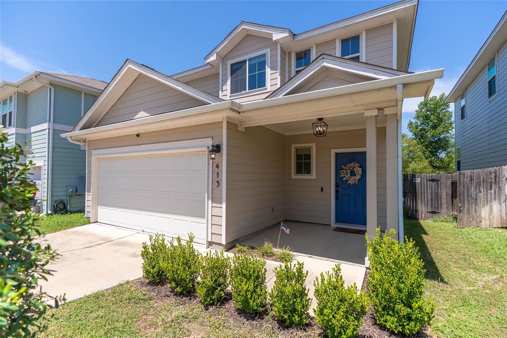 Foto principal - 415 Eagle Brook Ln