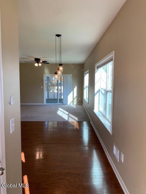 Foto del edificio - 43 Stacey Ct