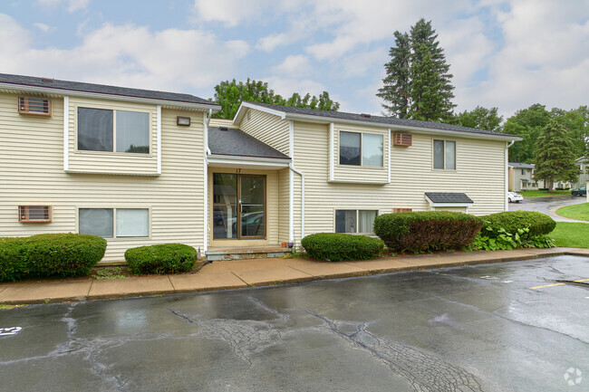 Foto del edificio - Hilltop View Apartments & Townhomes