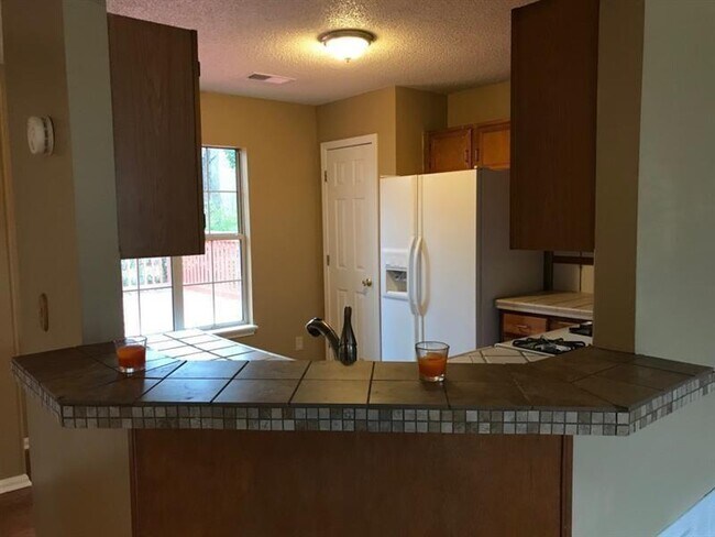 Foto del edificio - 2989 Garland Dr SW