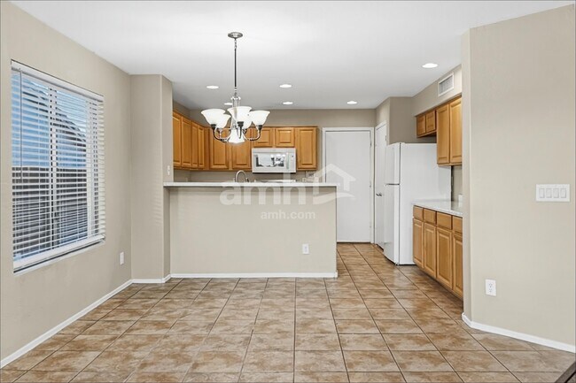 Building Photo - 35324 N Happy Jack Dr