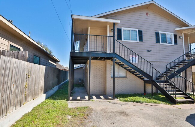 Foto del edificio - For Lease-Housing Vouchers Accepted | 2 Bed, 1 Bath | 800 Sq Ft | Sunnyside Place Community |