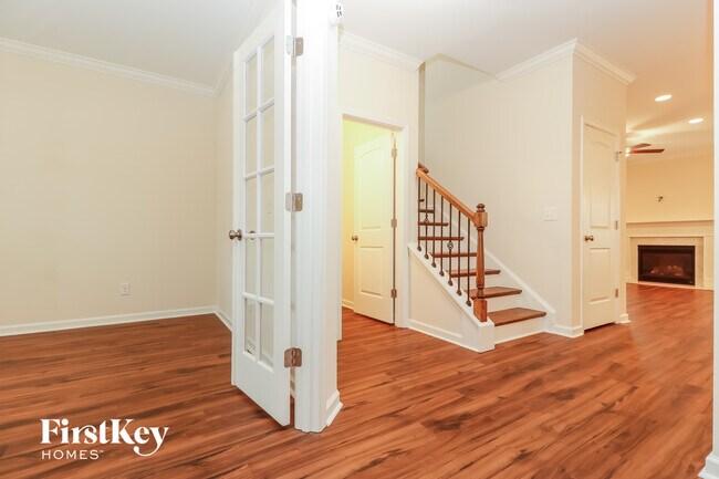 Building Photo - 1655 Emmets Rd