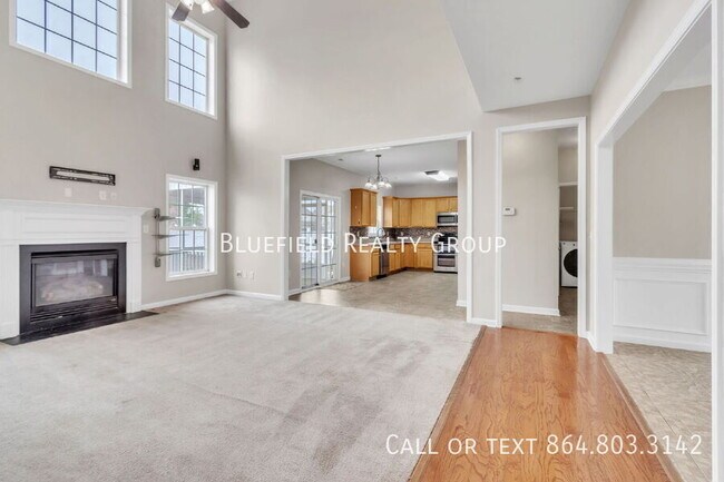 Building Photo - 190 Slate Dr