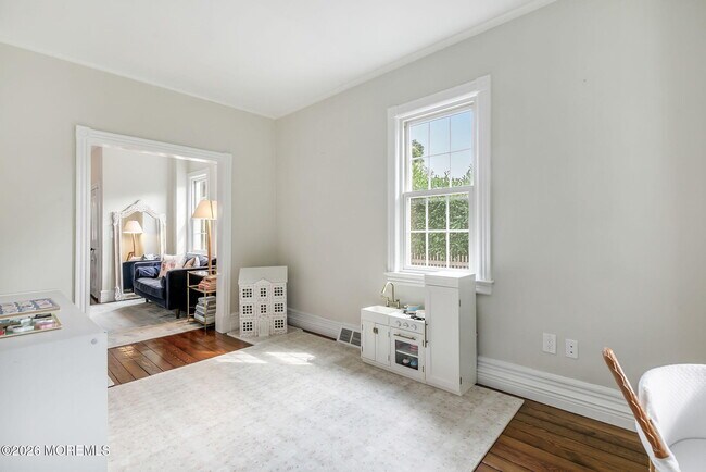 Foto del edificio - 34 Ridge Rd