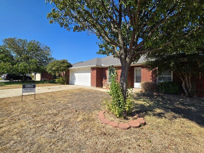 Building Photo - AVAILABLE NOW!