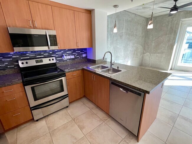 Foto del edificio - 1080 Park Blvd