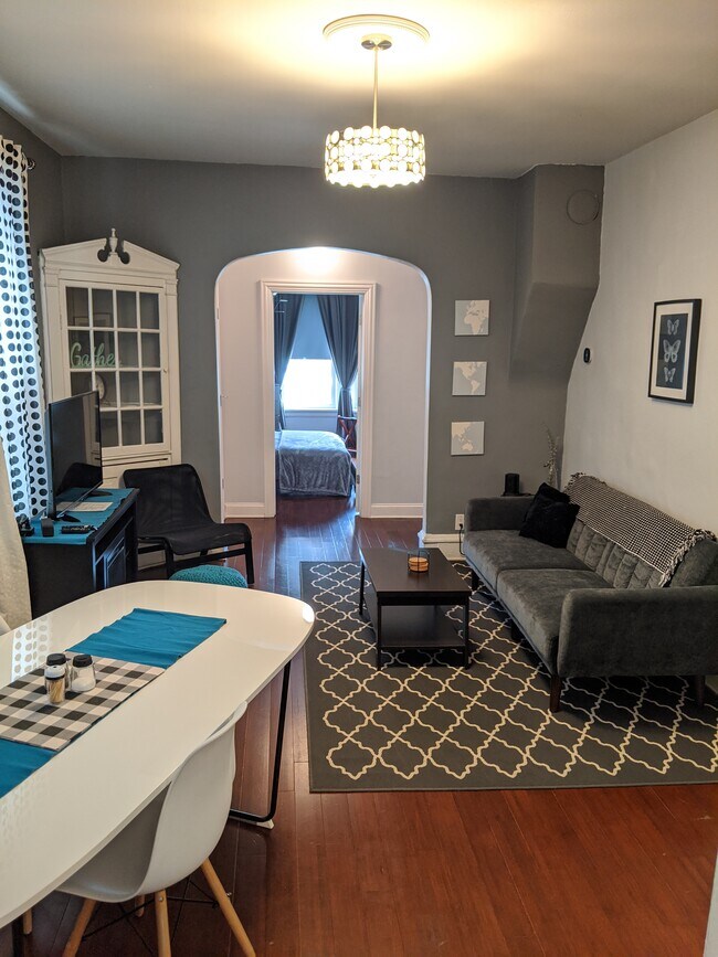 Foto del edificio - 2924 W Lyndale St