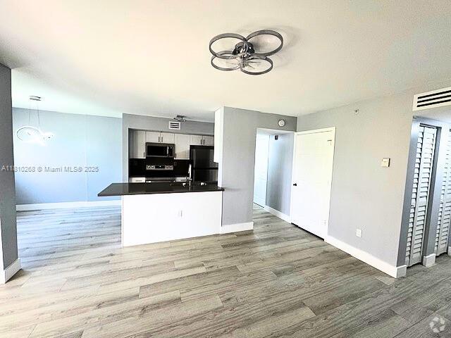 Building Photo - 2640 S University Dr