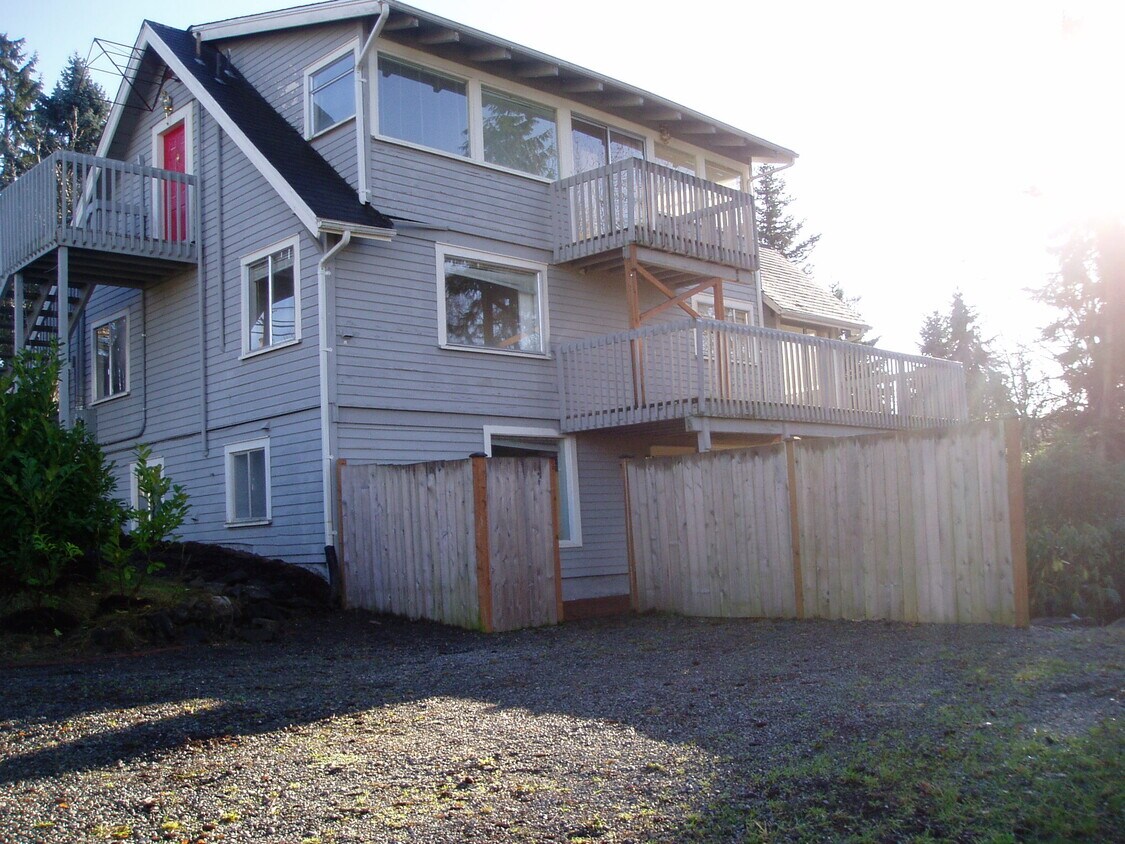 Foto principal - 15212 40th Avenue West
