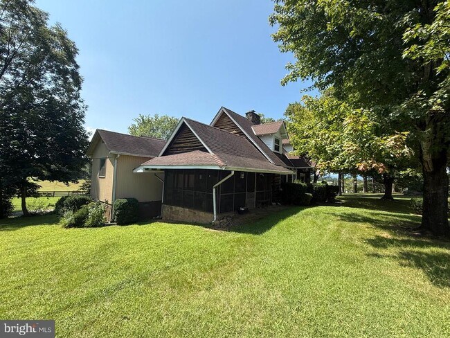 Foto del edificio - 7246 Sperryville Pike