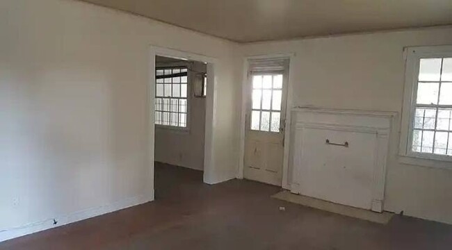 Building Photo - 124 Courtland Dr