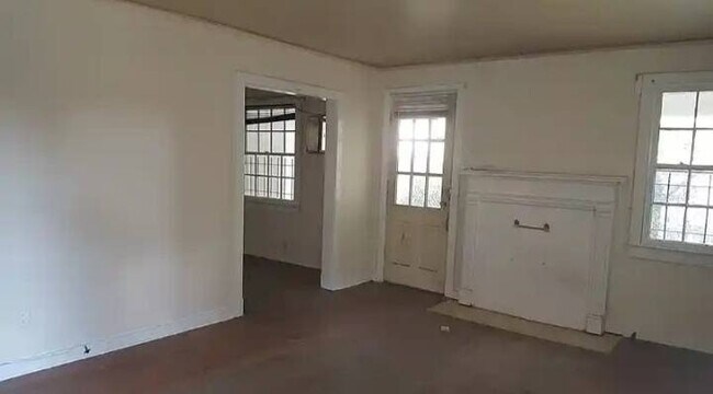 Foto del edificio - 124 Courtland Dr